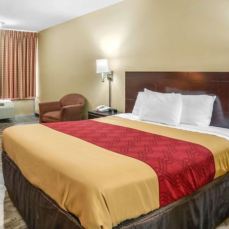 Econo Lodge Near Missouri University Of Science And Technology Rolla Buitenkant foto