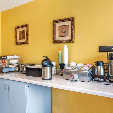 Econo Lodge Near Missouri University Of Science And Technology Rolla Buitenkant foto