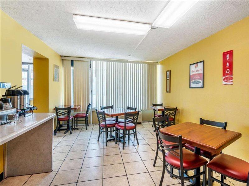 Econo Lodge Near Missouri University Of Science And Technology Rolla Buitenkant foto