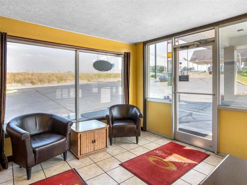 Econo Lodge Near Missouri University Of Science And Technology Rolla Buitenkant foto