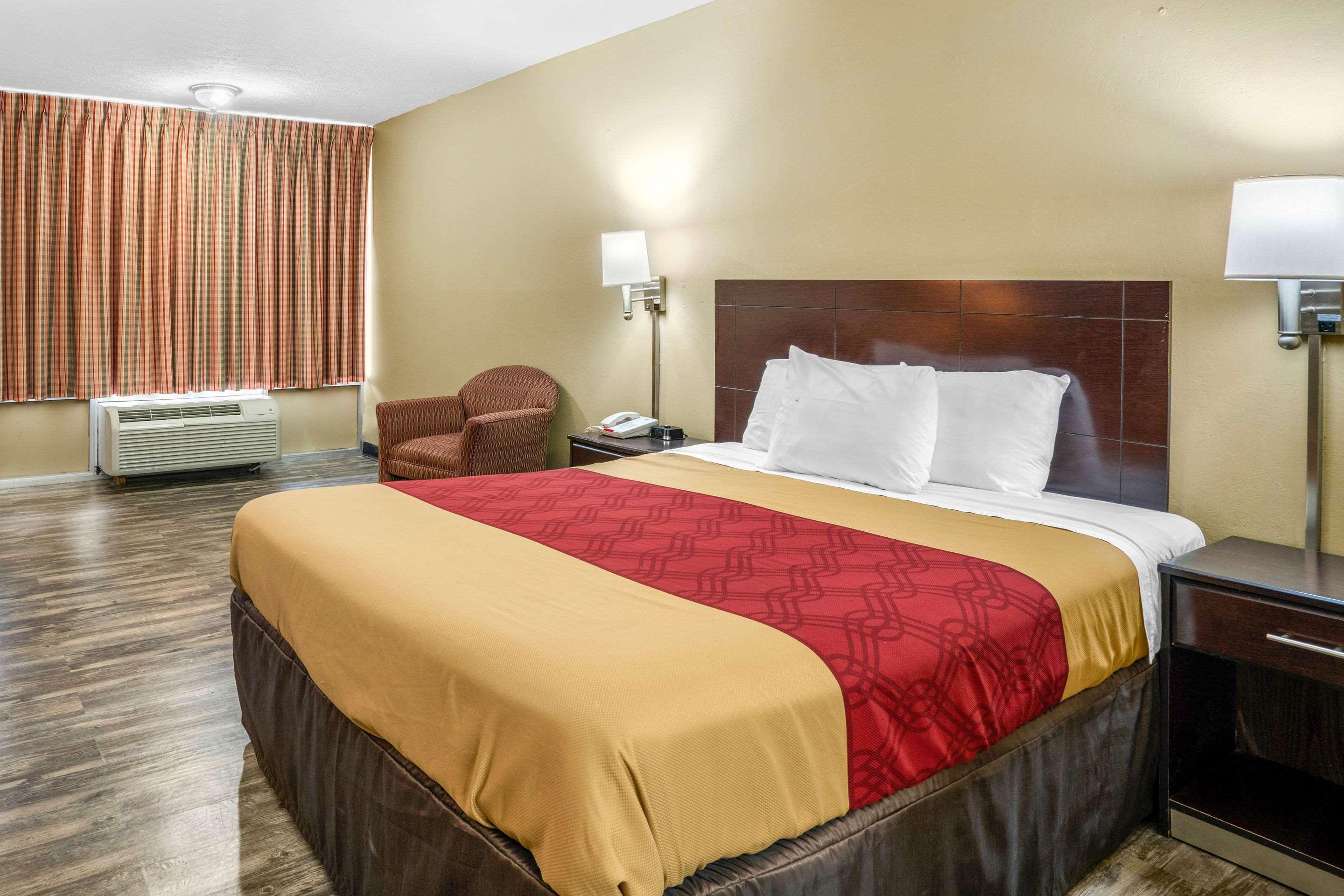 Econo Lodge Near Missouri University Of Science And Technology Rolla Buitenkant foto