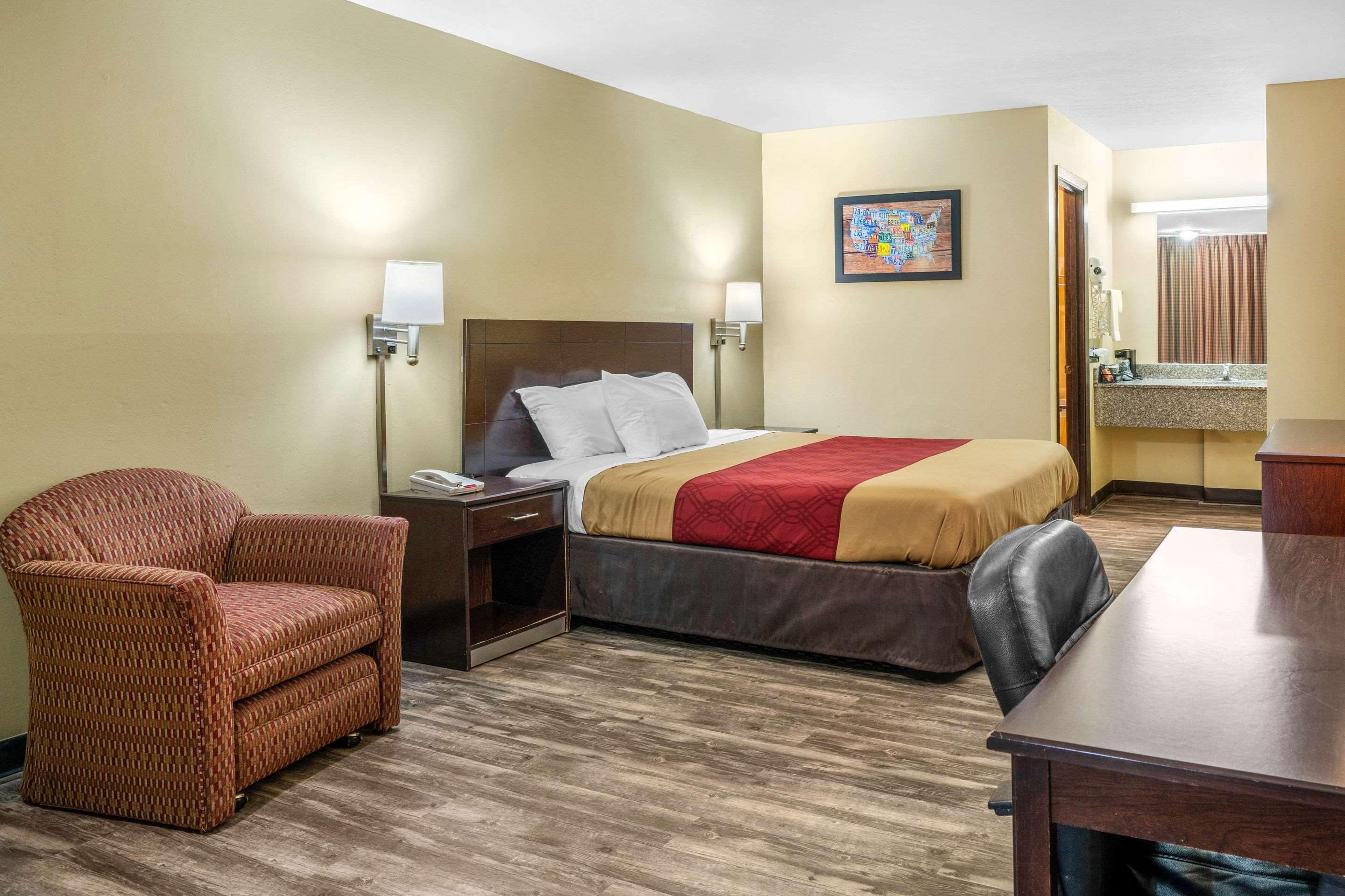 Econo Lodge Near Missouri University Of Science And Technology Rolla Buitenkant foto