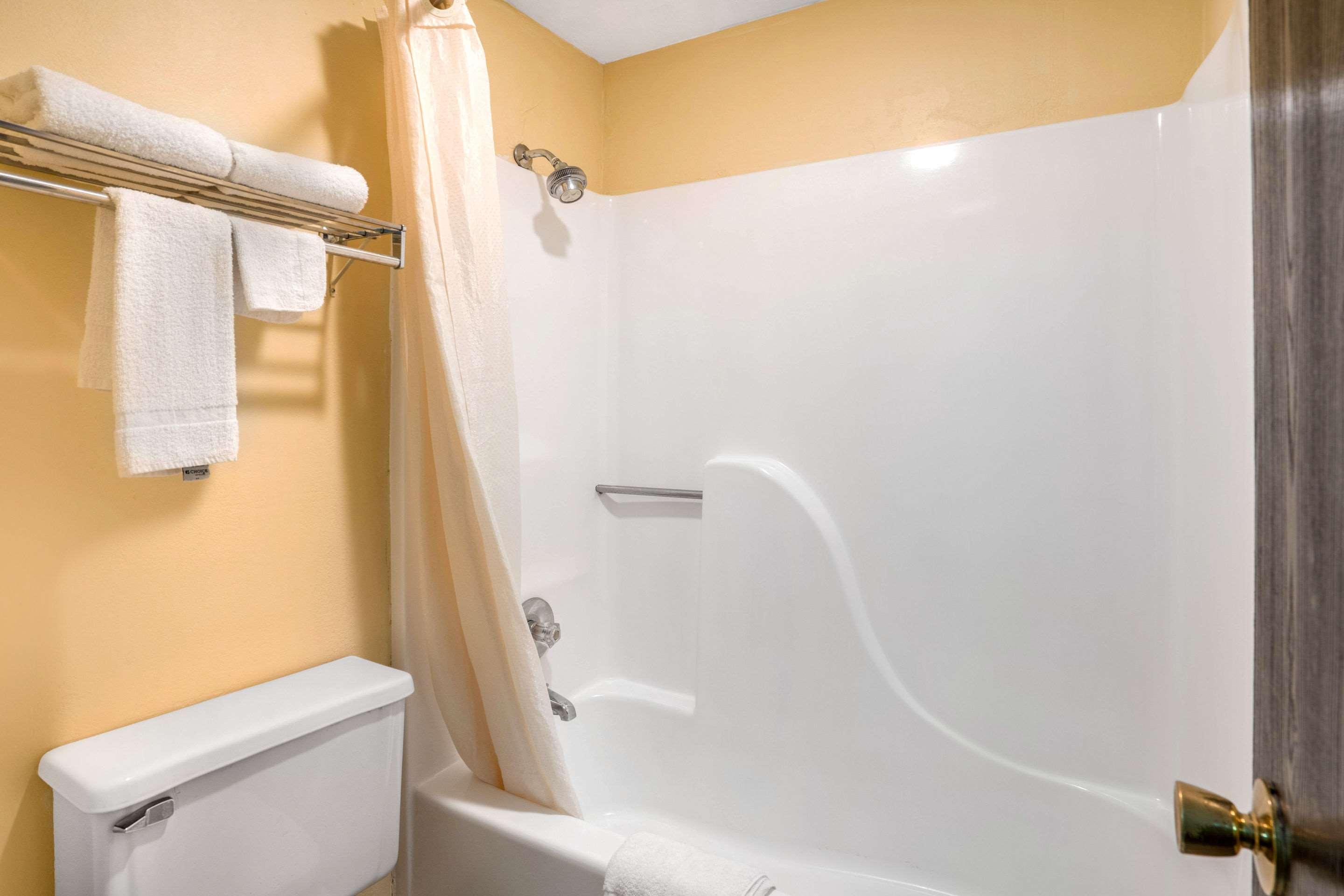 Econo Lodge Near Missouri University Of Science And Technology Rolla Buitenkant foto