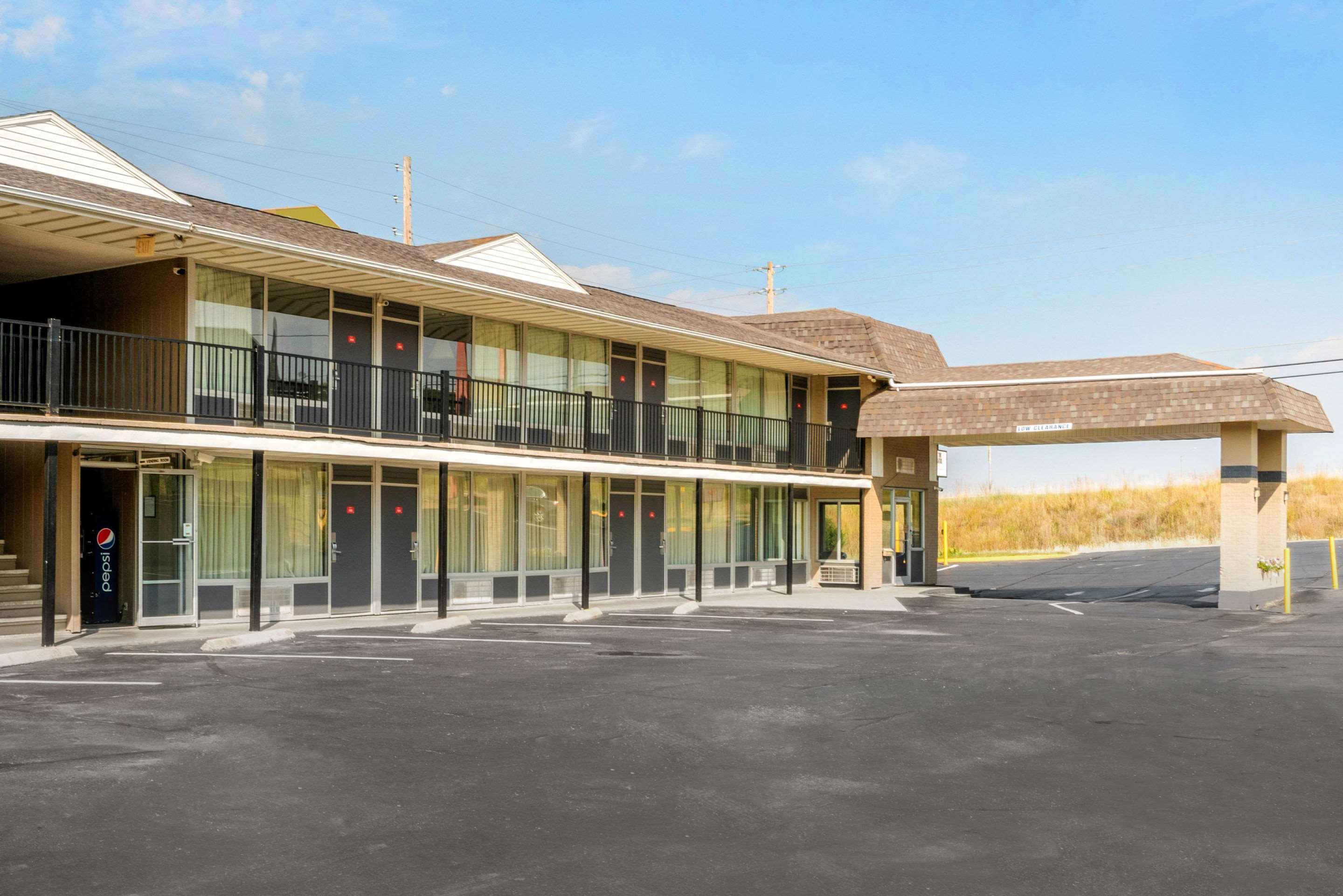 Econo Lodge Near Missouri University Of Science And Technology Rolla Buitenkant foto